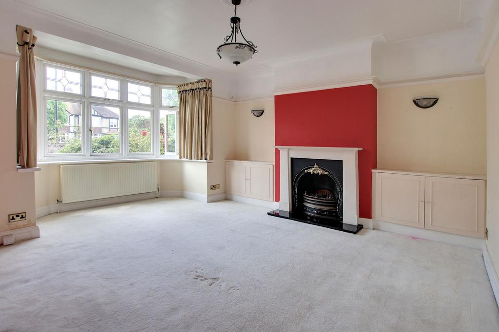 Barnfield Avenue, Shirley Park 4 bed semidetached house £799,000