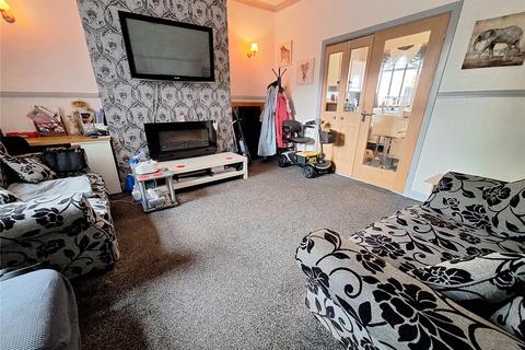 2 bedroom end of terrace house for sale, Ripponden Road, Watersheddings, Oldham, OL1