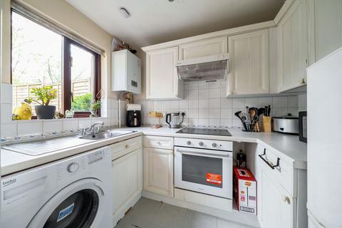24 Ivy Close, Winchester, SO22 4QR
