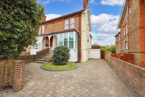 5 bedroom semi-detached house for sale, Mill Road, Burgess Hill, RH15