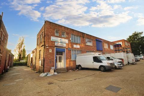 Warehouse to rent, Sunleigh Road, Wembley HA0