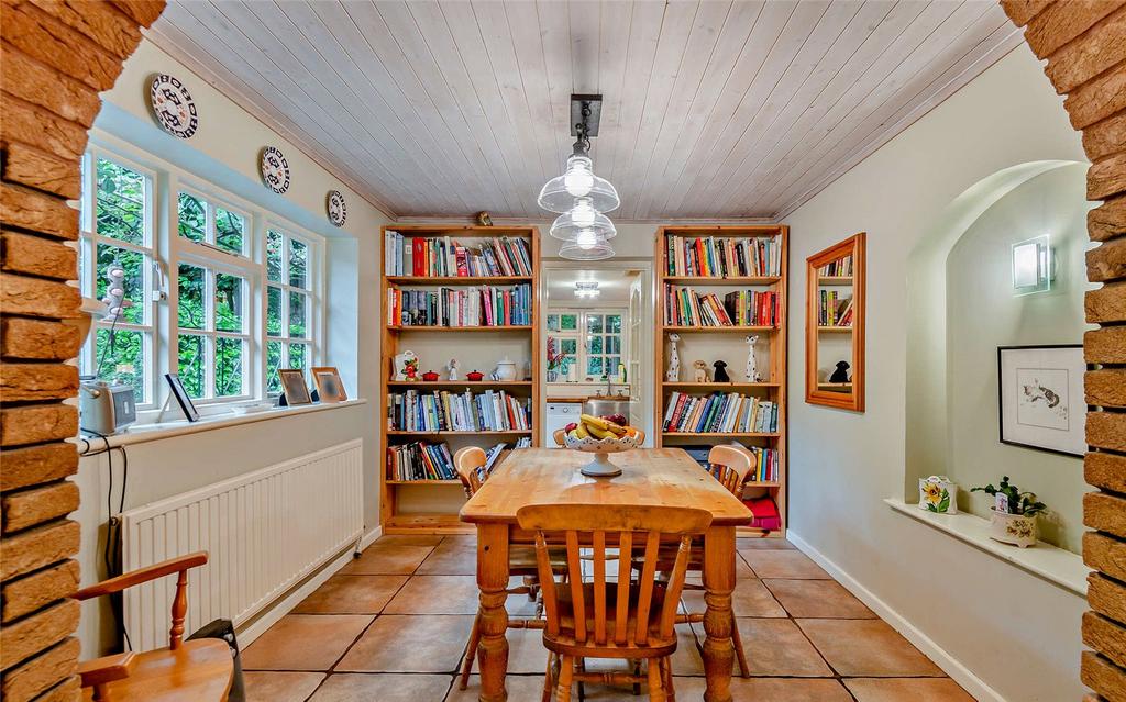 Breakfast Room