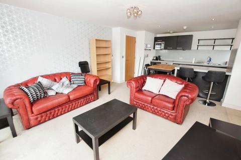 2 bedroom flat to rent, Britton House, Lord Street, Green Quarter, Manchester, M4