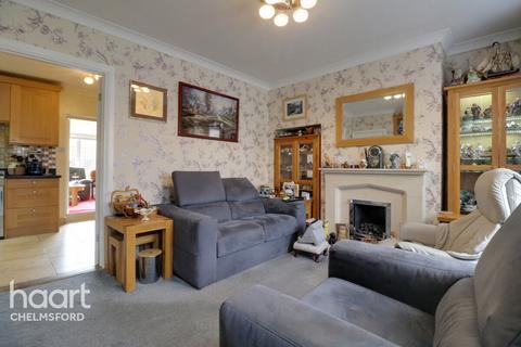 3 bedroom semi-detached house for sale, Robjohns Road, Chelmsford