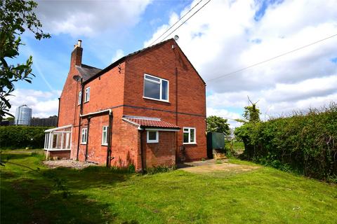 3 bedroom detached house to rent, Halloughton, Southwell, Nottinghamshire, NG25