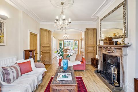 4 bedroom semi-detached house for sale, Vardens Road, SW11