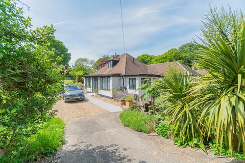 3 bedroom detached bungalow for sale, Stonehills, Fawley