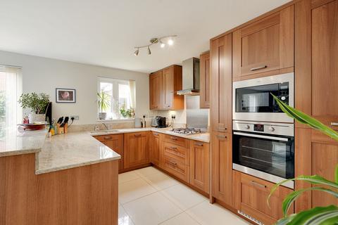 4 bedroom detached house for sale, St. Catherines Road, Maidstone, ME15