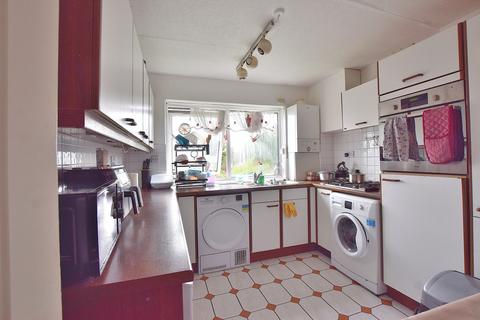 2 bedroom flat for sale, Freshfield Drive, Southgate, London. N14