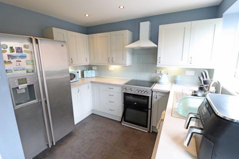 25 Ark Avenue, Grays, RM16 6QR