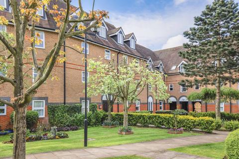 2 bedroom apartment for sale, Mitre Court, Herts SG14