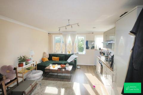 1 bedroom flat for sale, Gainsborough Road, London, N12