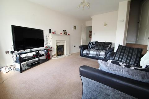 2 bedroom house to rent, Dove Close, Wetherby, West Yorkshire, UK, LS22