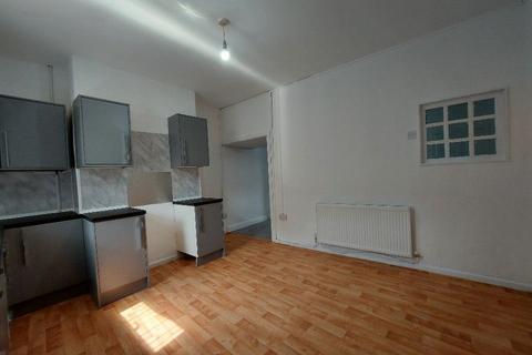 2 bedroom terraced house to rent, Ford Street, Burnley BB10