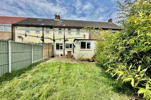 2 bedroom terraced house for sale, Saffrondale, Hull HU10