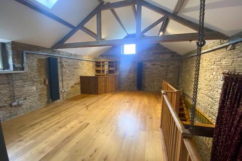 1 bedroom barn to rent, Towngate, Huddersfield HD8