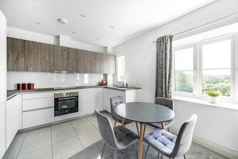 2 bedroom apartment for sale, Heather Green, Warfield, Bracknell