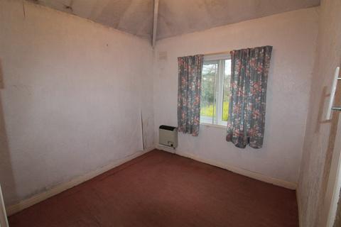 3 bedroom semi-detached house for sale, Sunnyfield, East Ardsley