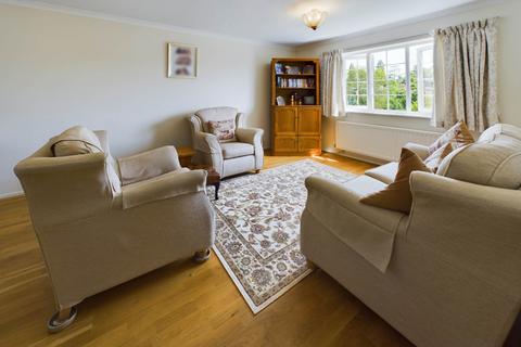 4 bedroom detached house for sale, Cardy Road, Boxmoor