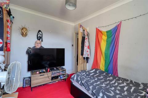 50 Crossfield Road, Clacton-on-sea, CO15 3QT