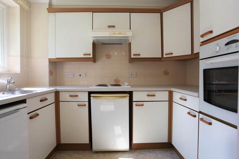 1 bedroom flat to rent, Potters Court, Potters Bar
