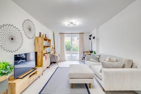 1 bedroom flat for sale, Radipole Road, Parsons Green, London
