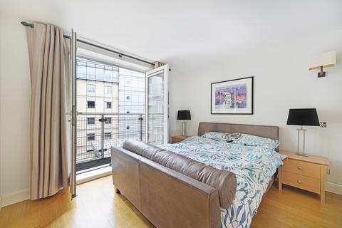 2 bedroom flat to rent, Benbow House, 24 New Globe Walk, London