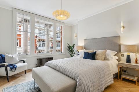 3 bedroom flat for sale, Lincoln House, Basil Street, Knightsbridge