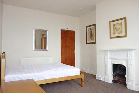 undefined, Bingley Road, Saltaire, Bradford, BD18