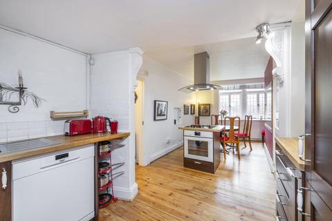 undefined, Perrins Walk, Hampstead, London