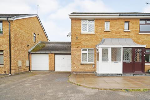 2 bedroom semi-detached house for sale, Rochford Court, Shirley, B90