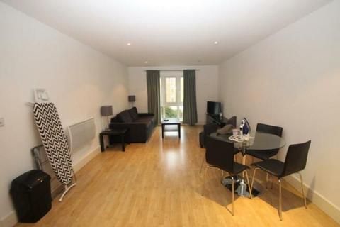 2 bedroom flat to rent, Lower Richmond Road, London SW15