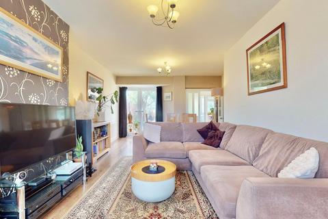 3 bedroom end of terrace house for sale, Woodrow Avenue, Hayes UB4