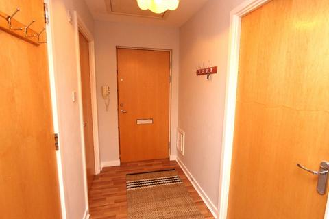 2 bedroom flat to rent, Albion Gardens, Leith, Edinburgh, EH7