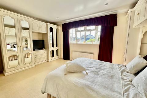 73 Clifford Moor Road, Boston Spa, Wetherby, LS23 6NP