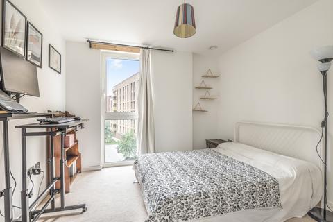 3 bedroom apartment to rent, Greenland Place Lewisham SE8