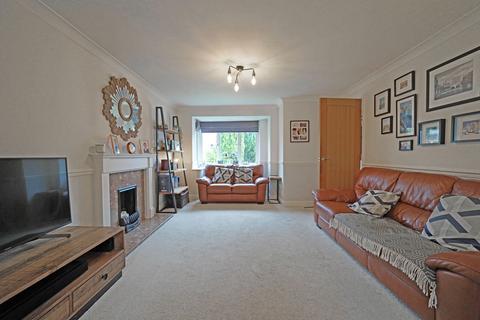 4 bedroom detached house for sale, Tansley Close, Dorridge, B93