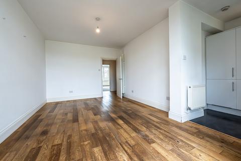 1 bedroom ground floor flat to rent, Ederline Avenue, Norbury, London SW16