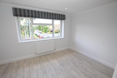 2 bedroom end of terrace house to rent, Falstone, Woking GU21