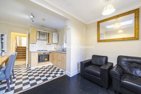 2 bedroom apartment to rent, Shenley Road London SE5