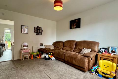 9 Dunnock Close, Holmer, Hereford, HR4 9WG