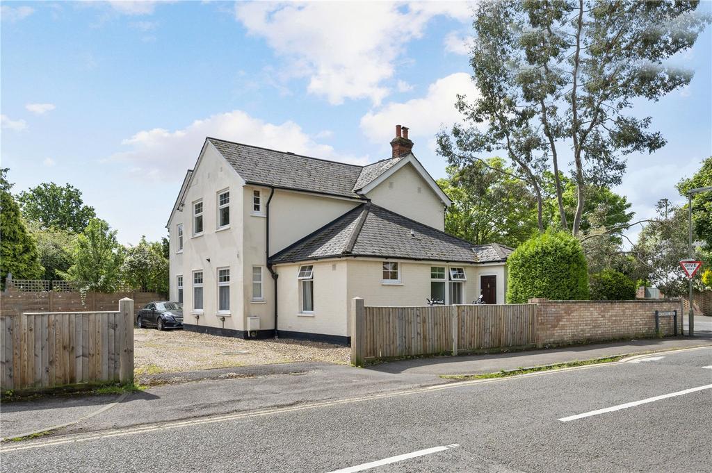Sidney Road, WaltononThames... 1 bed apartment for sale £300,000