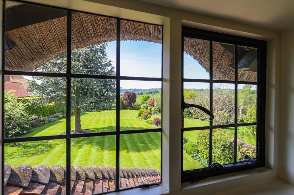Feature Window