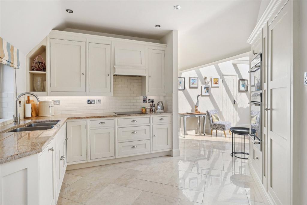 Kitchen/Sun Lounge