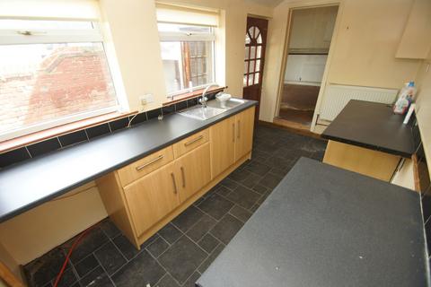 3 bedroom terraced house for sale, Grace Road, Ellesmere Port, Cheshire. CH65