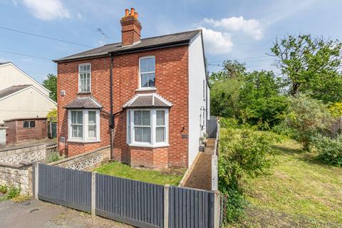 74 Common Lane, New Haw, Addlestone, KT15 3LL
