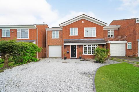 4 bedroom detached house for sale, Langfield Road, Knowle, B93