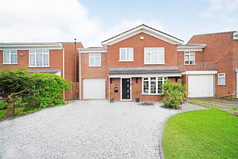 4 bedroom detached house for sale, Langfield Road, Knowle, B93