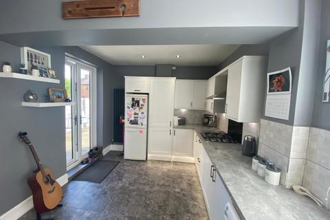 21 Prudhoe Grove, Jarrow, NE32 5YF