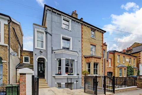 5 bedroom semi-detached house to rent, Elsynge Road, London, SW18